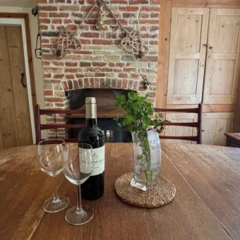 Gamekeepers cottage suffolk diningroom view4