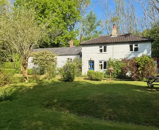 Gamekeepers cottage suffolk outside view4